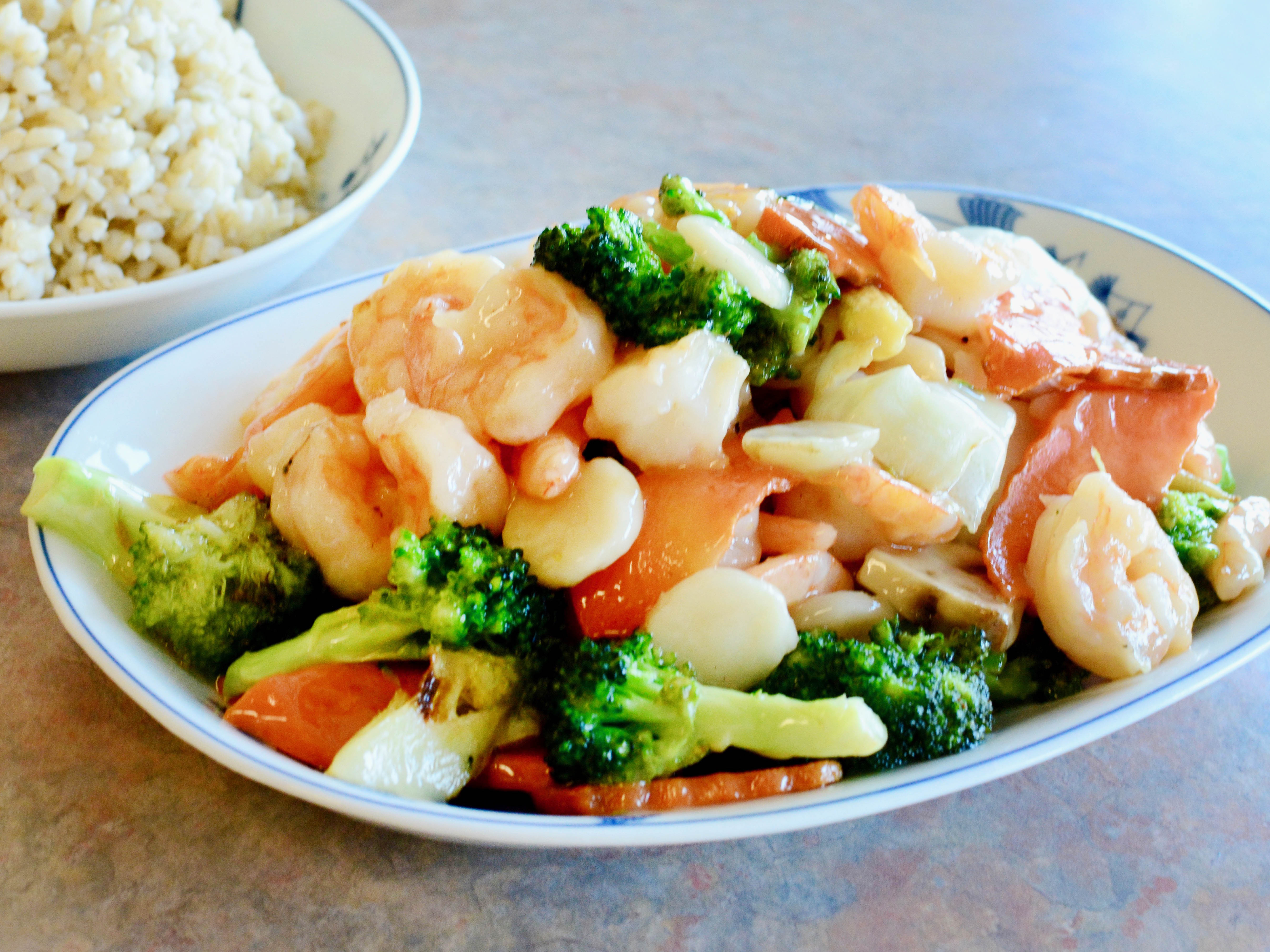 Order 604. Shrimp with Vegetables food online from Oriental Express store, Sterling on bringmethat.com