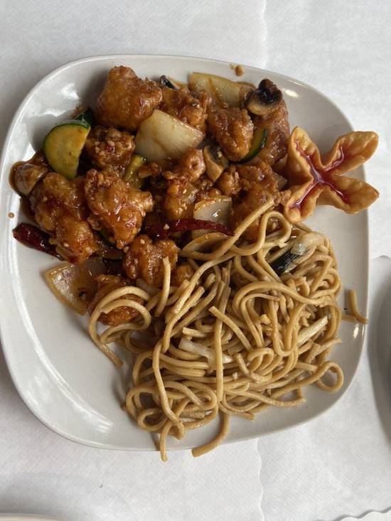 Order General Tso's Chicken food online from China Star store, Santa Rosa on bringmethat.com