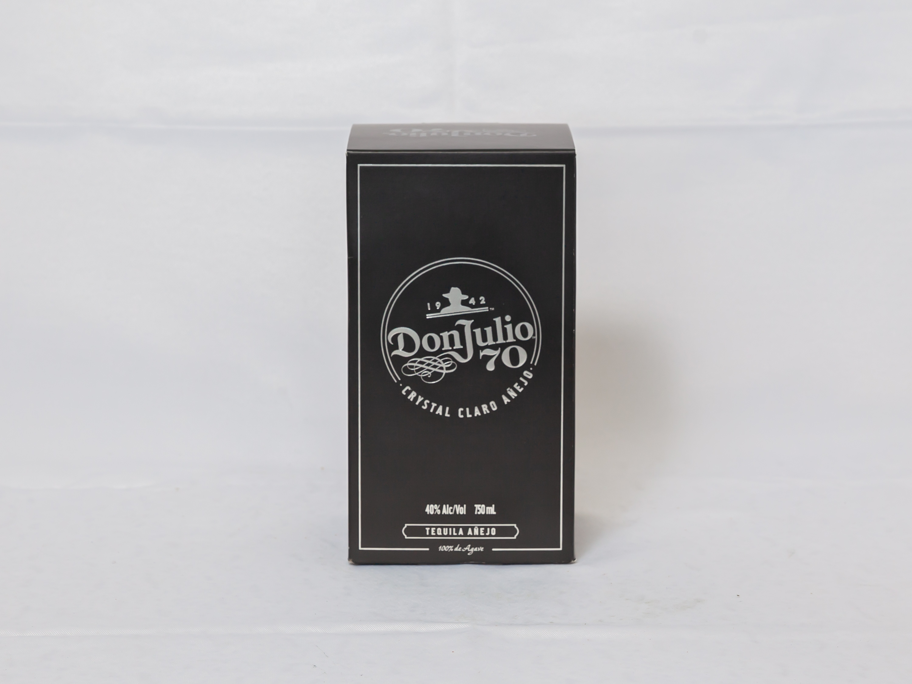 Order Don Julio Anejo Tequila 70th Anniversary 750 mL Liquor food online from Country Club Hills Food And Liquor store, Country Club Hills on bringmethat.com