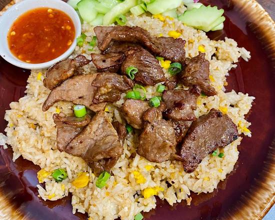 Order Thai Fried Rice with Seasoned Beef food online from Hello Thai store, Chicago on bringmethat.com
