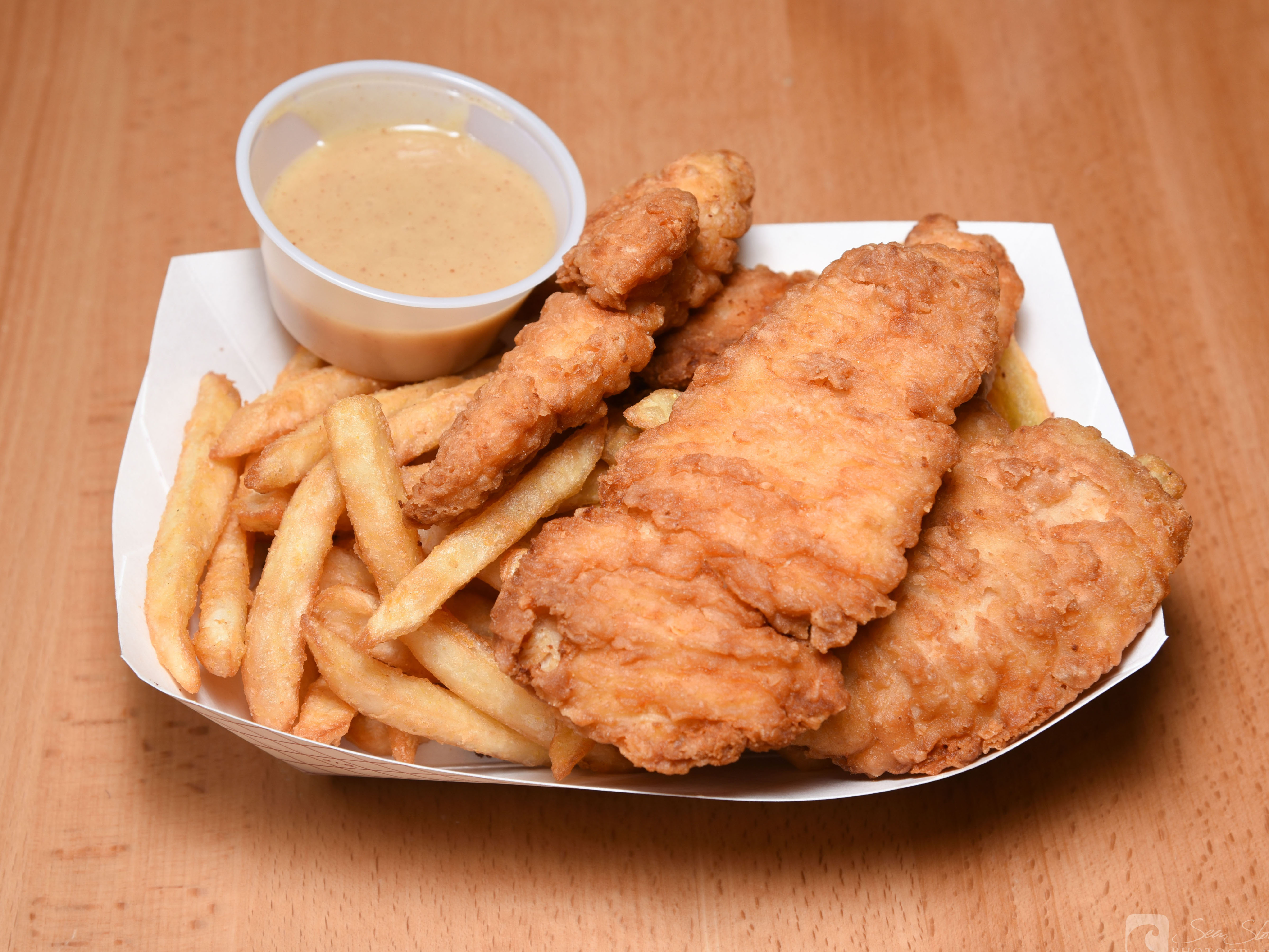 Order Chicken Fingers and French Fries food online from Tony's Pizzeria store, Irvington on bringmethat.com