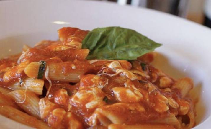 Order Lunch Penne Caprese food online from La Piazza Cucina Italiana & Wine Bar store, Melville on bringmethat.com