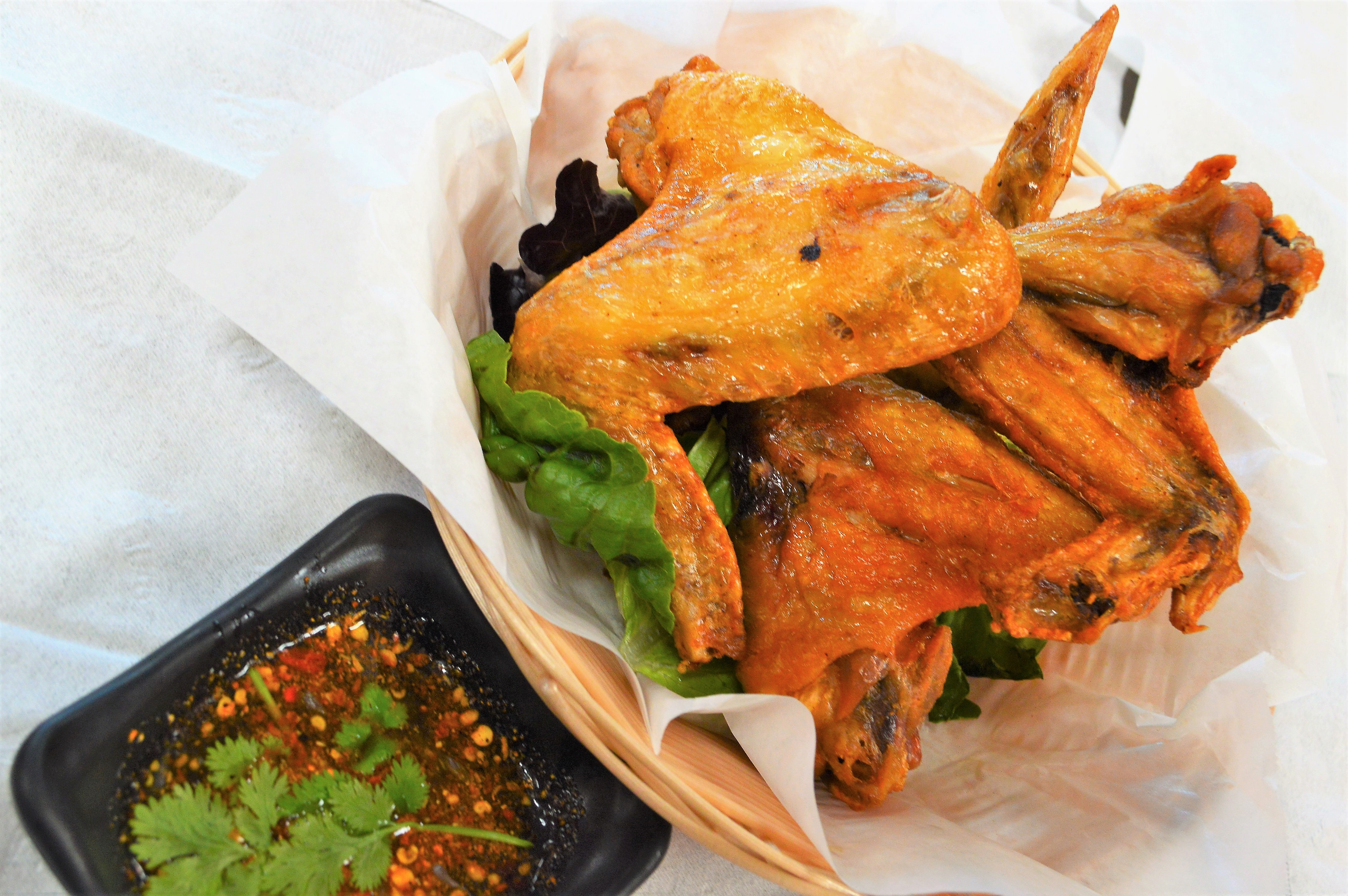 Order 8. 4 Pieces Golden Wings food online from Rialto Thai Kitchen store, Rialto on bringmethat.com