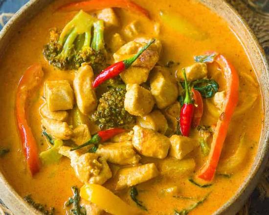 Order Panang Curry Chicken food online from East China store, Aurora on bringmethat.com