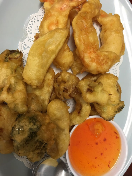 Order Shrimp Tempura food online from Khun Moo Thai Kitchen store, Northridge on bringmethat.com