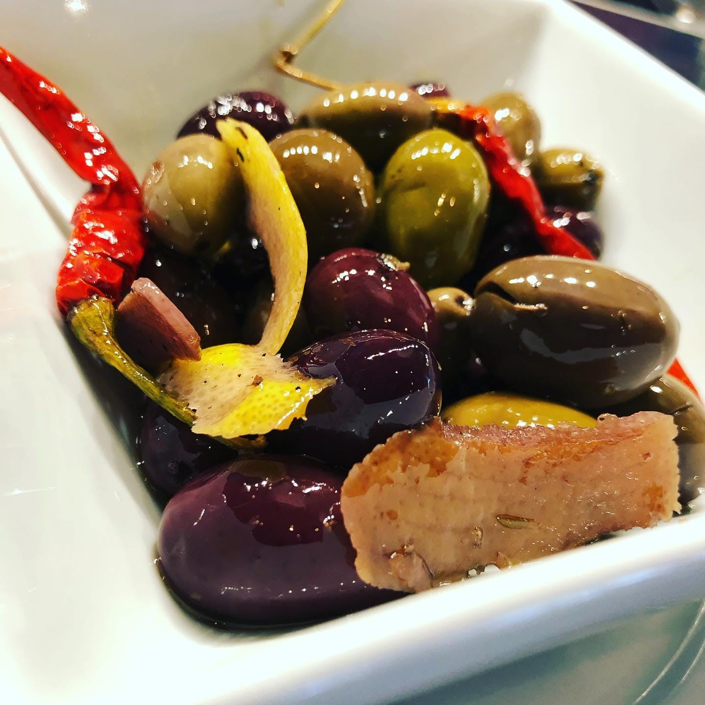 Order Roasted Olives - Appetizer food online from Dough Pizzeria Napoletana store, Plano on bringmethat.com