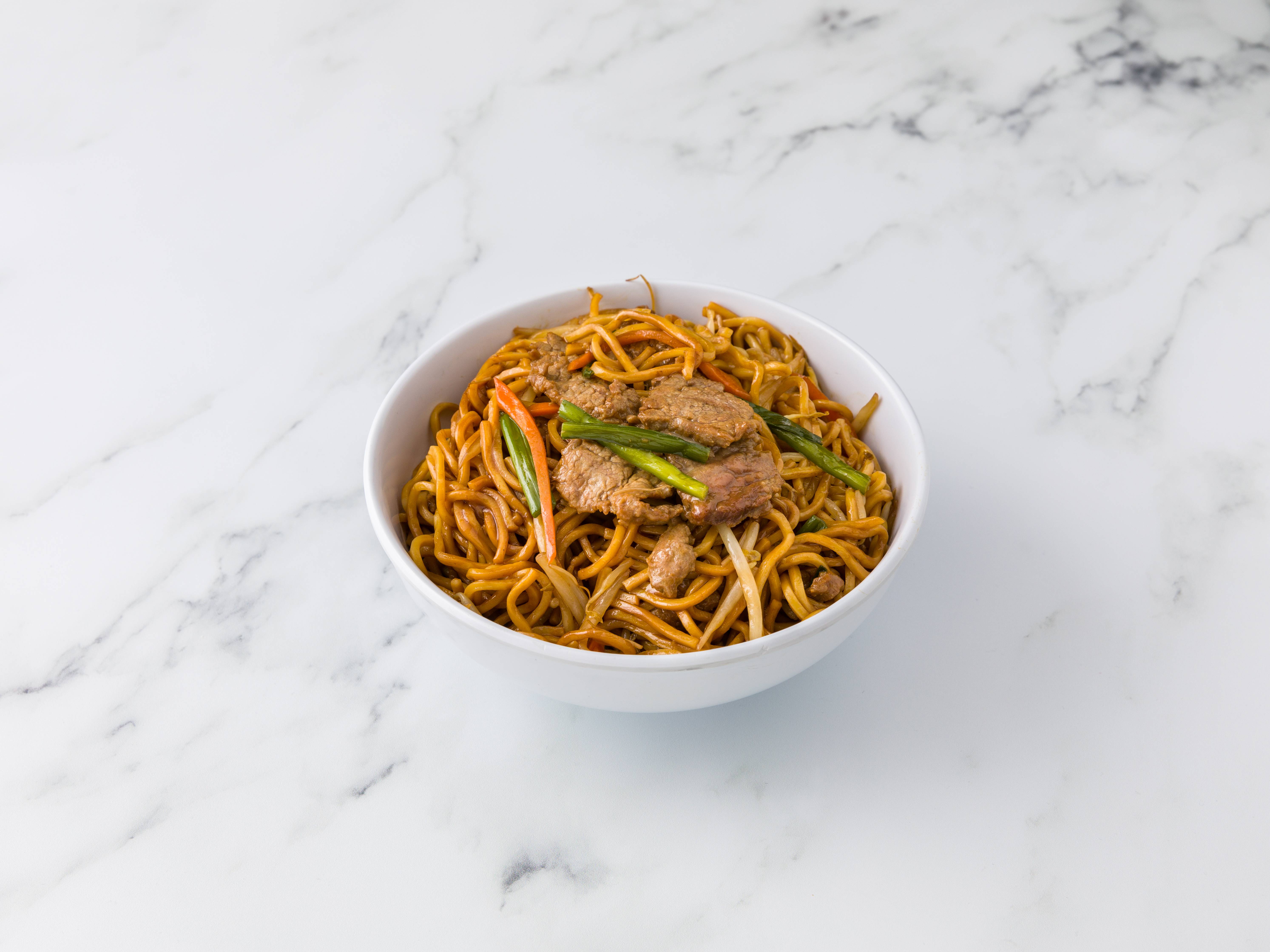 Order Beef Lo Mein food online from Canton Lounge store, New York on bringmethat.com