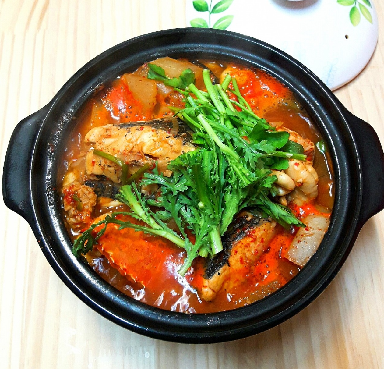 Order Spicy Fish Stew (Maeun-tang 매운탕) food online from Toro Fusion Grill store, Bakersfield on bringmethat.com
