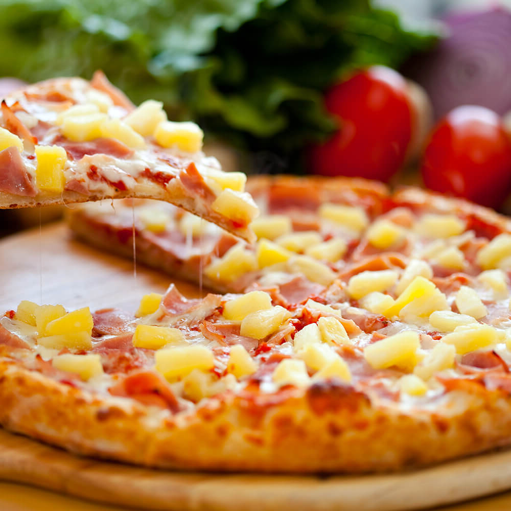 Order 8" Personal Hawaiian Pizza food online from Surfside Pizza store, San Clemente on bringmethat.com