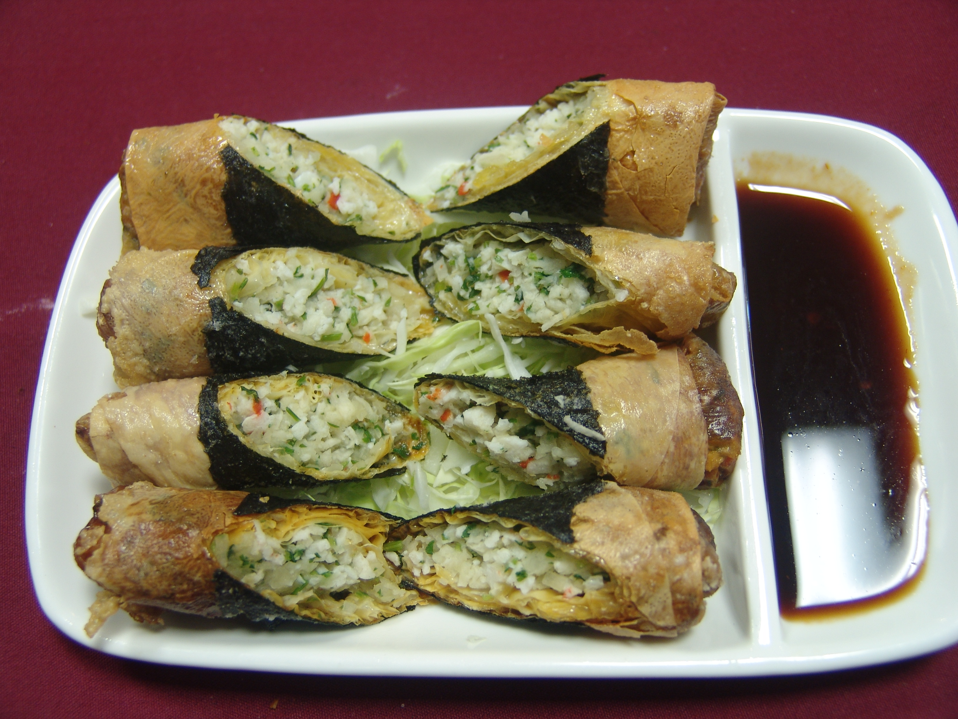 Order Crispy Vege Seafood Roll 香酥海鮮卷 (8 pcs) food online from Vege Paradise store, San Gabriel on bringmethat.com