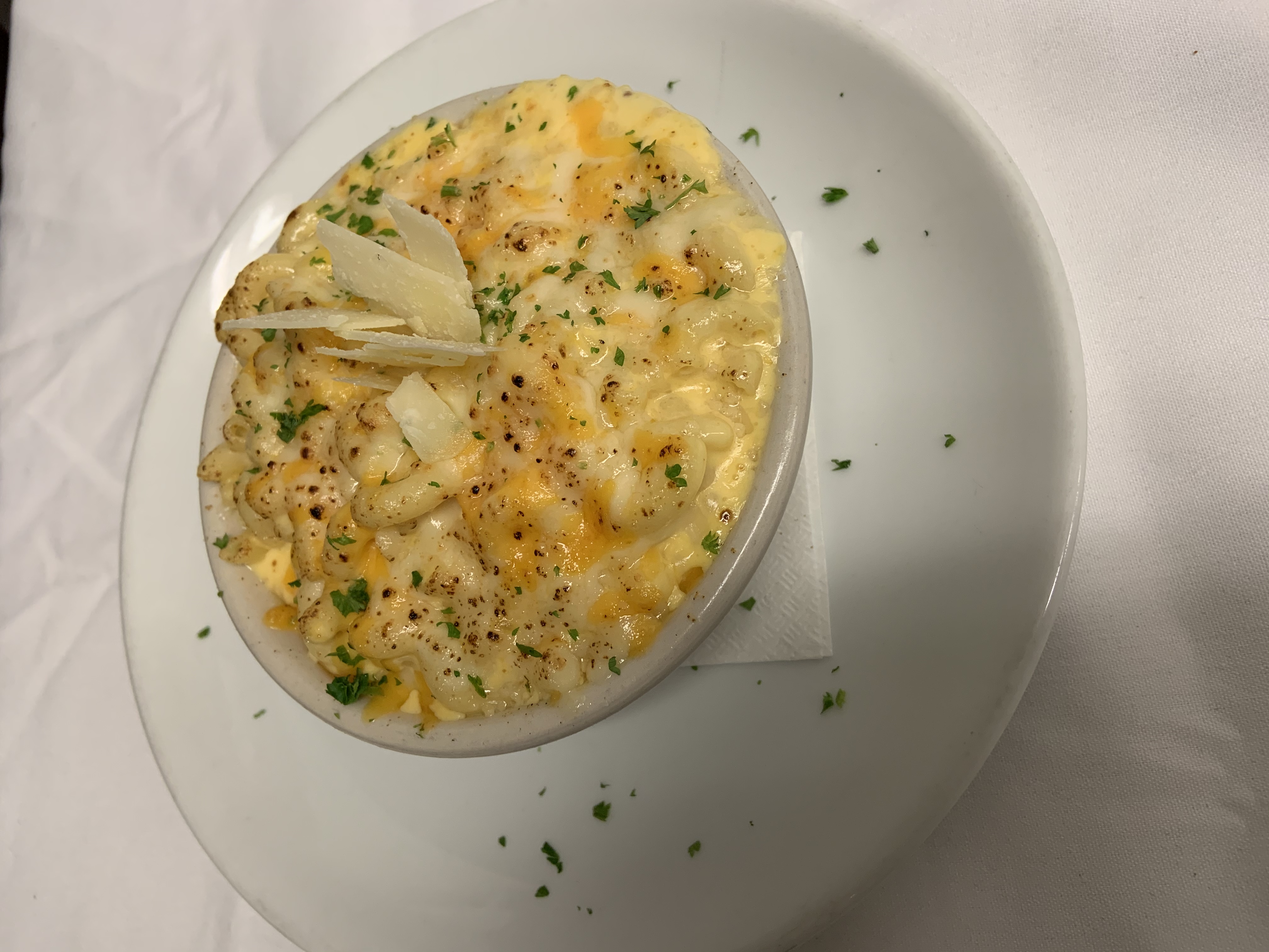 Order Mac and Cheese Plate food online from North Sea Tavern store, Southampton on bringmethat.com