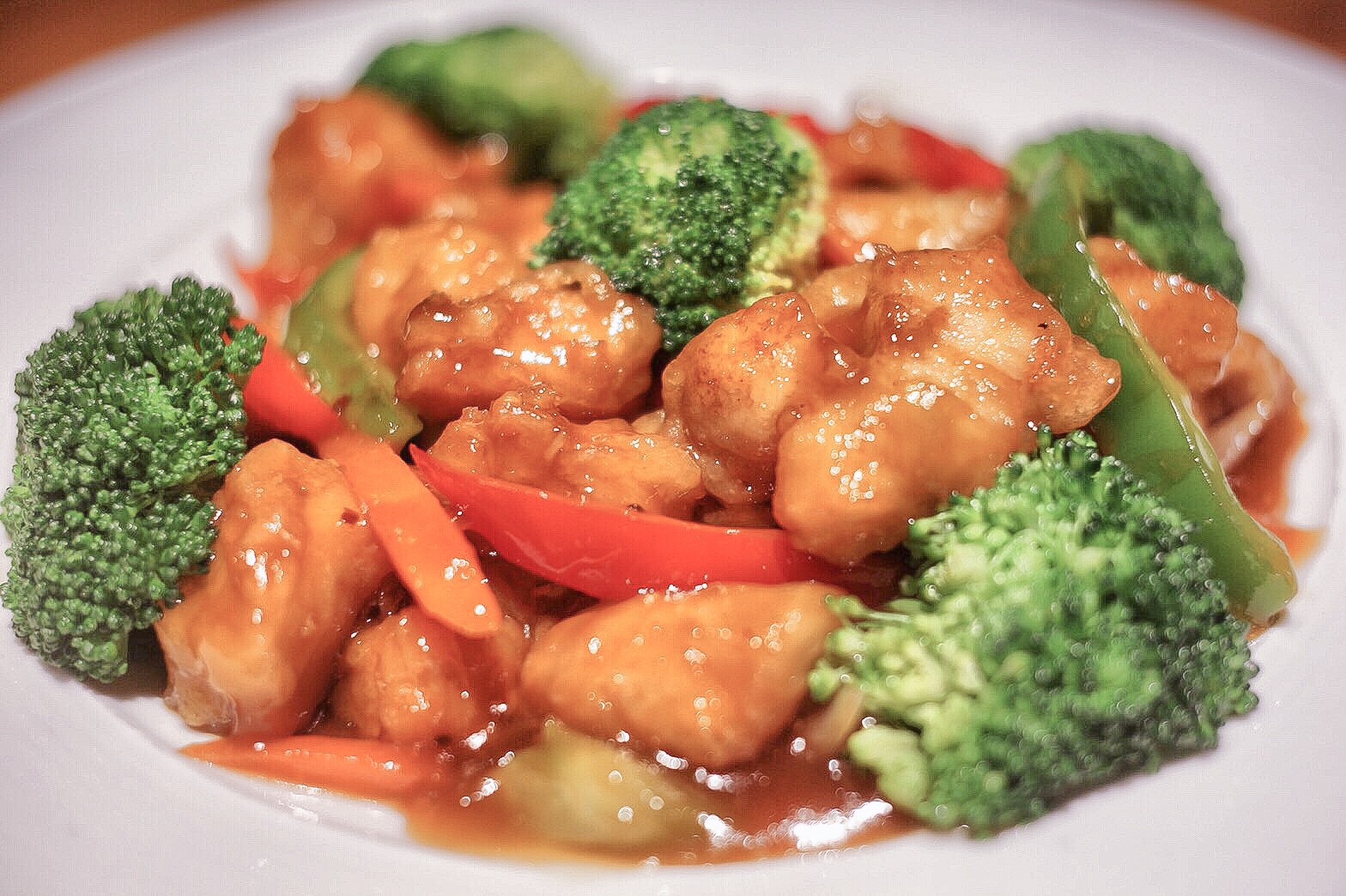 Order General Tao's Chicken food online from Hot Woks Cool Sushi On Adams store, Chicago on bringmethat.com