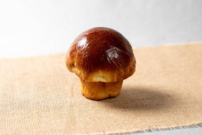 Order Organic Butter Brioche food online from Le Pain Quotidien store, Greenwich on bringmethat.com