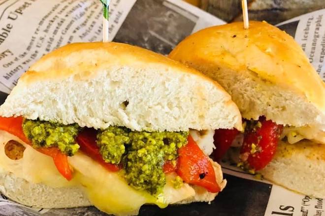 Order Chicken Pesto Sandwich food online from Eat Well Cafe store, Sterling Heights on bringmethat.com