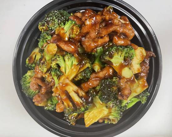 Order Pork with Broccoli food online from Hunan Cafe store, Pittsburgh on bringmethat.com