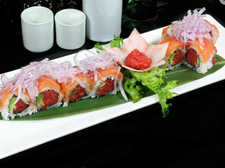 Order Hollywood Roll food online from Niko Niko Sushi store, West Hollywood on bringmethat.com