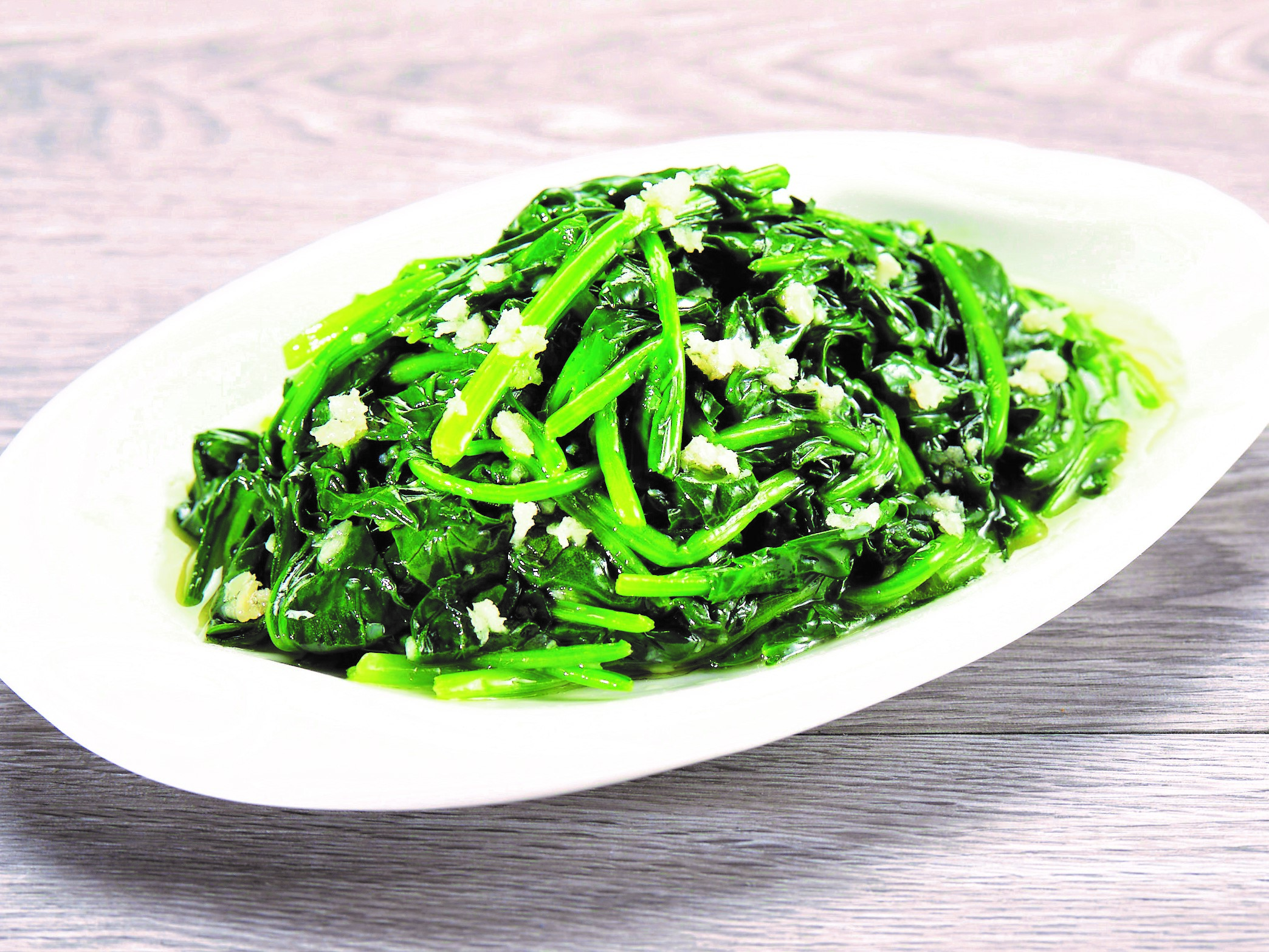 Order E12. Stir-Fried Spinach with Minced Garlic  food online from Paradise Dynasty store, Costa Mesa on bringmethat.com