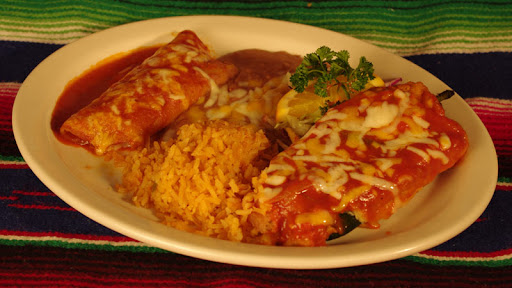 Order #10 Chile Relleno and Tamale Combo food online from El Tenampa store, Meridian on bringmethat.com