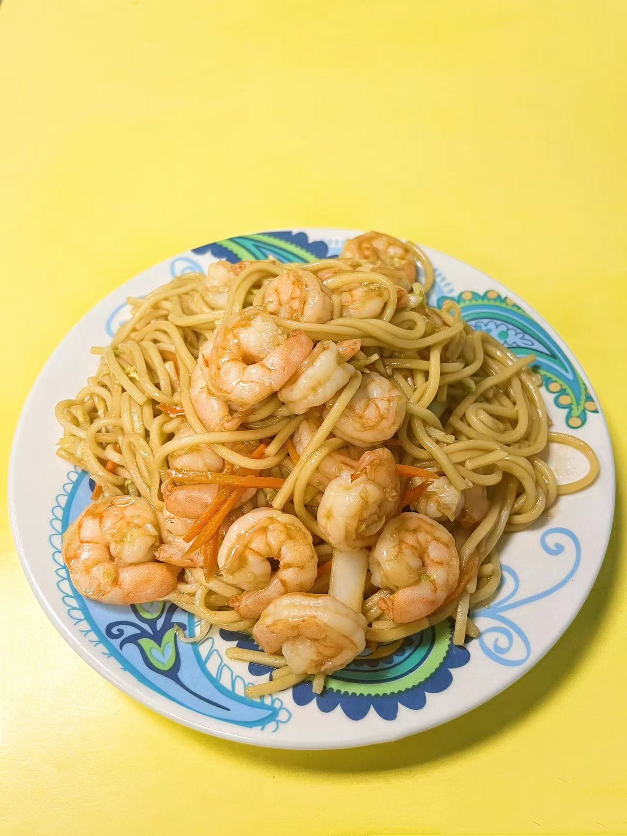 Order 40. Shrimp Lo Mein food online from China Dragon store, Nashville on bringmethat.com