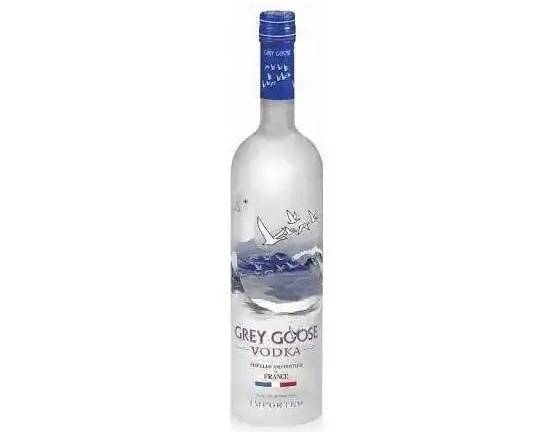 Order Grey Goose, 375mL vodka (40.0% ABV) food online from Bushwick store, Brooklyn on bringmethat.com