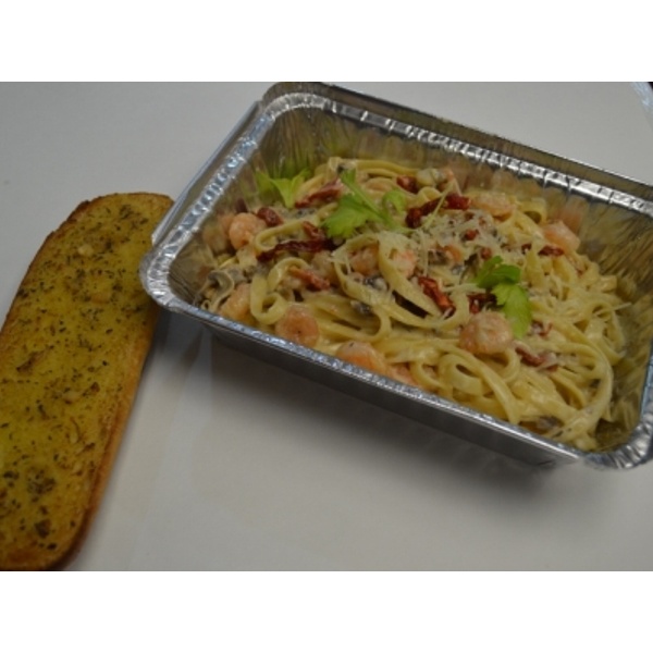 Order Fettuccine Alfredo food online from Golden State Pizza & Grill store, San Francisco on bringmethat.com