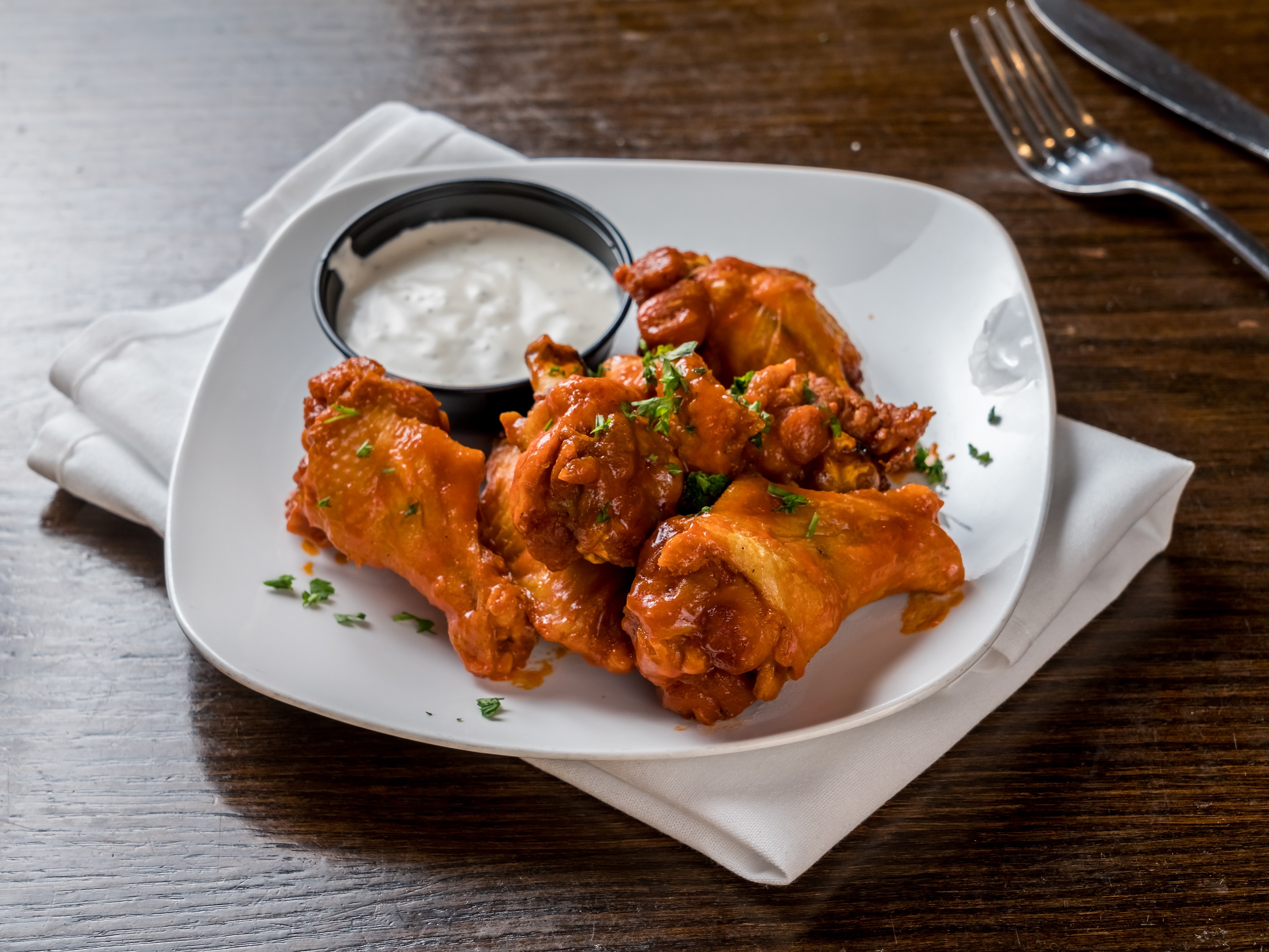 Order 6 Buffalo Chicken Wings food online from 3 Brothers Pizza Cafe store, Farmingdale on bringmethat.com