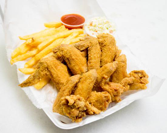 Order Wings Dinner (10 pcs) food online from Jj Fish & Chicken store, South Holland on bringmethat.com