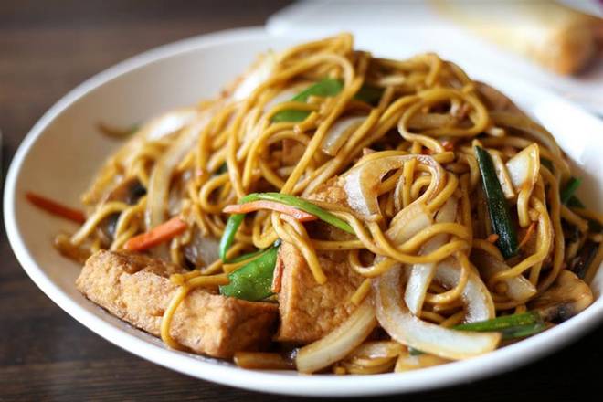Order Tofu Lo Mein food online from East China store, Aurora on bringmethat.com
