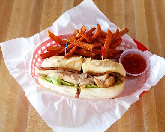 Order Chicken D Light food online from Cronies Sports Grill store, Camarillo on bringmethat.com