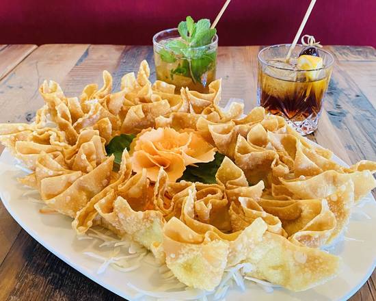 Order A3. Crispy Chicken Wonton (8pcs) food online from Ty Fun Thai Bistro store, Cleveland on bringmethat.com