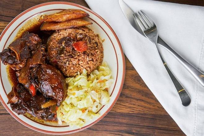 Order Oxtail food online from Ochos Rios Grill store, Lawndale on bringmethat.com