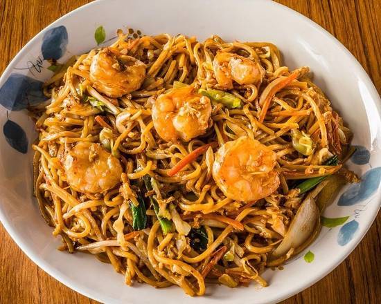 Order Shrimp Chow Mein food online from Nora Asian Fresh store, Phoenix on bringmethat.com