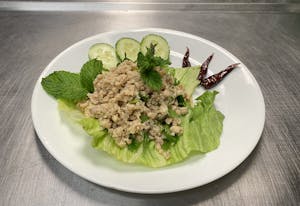 Order 46. Chicken Lettuce Wrap food online from Mahar Thai Taste store, Saint Paul on bringmethat.com
