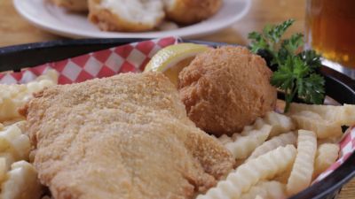 Order Fish and Chips Basket food online from Kingfish store, Jeffersonville on bringmethat.com