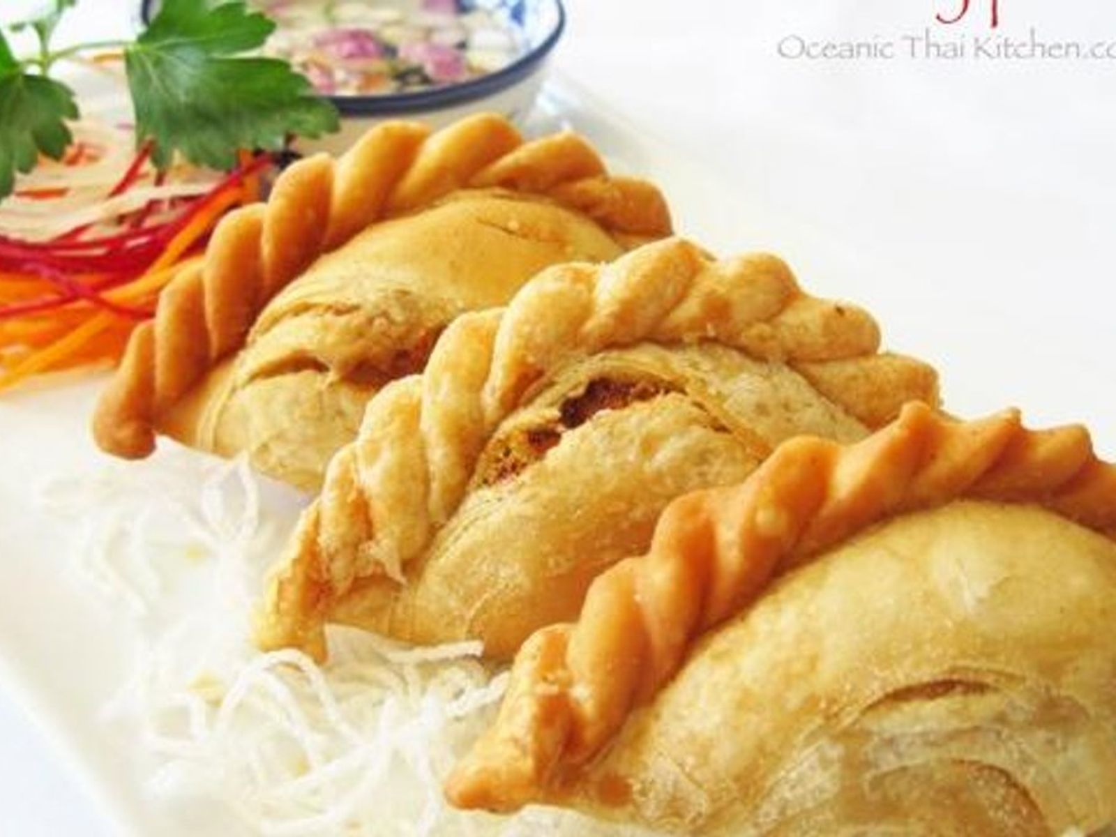 Order CURRY PUFF (3) food online from Pinto Urban Thai Diner store, Richardson on bringmethat.com