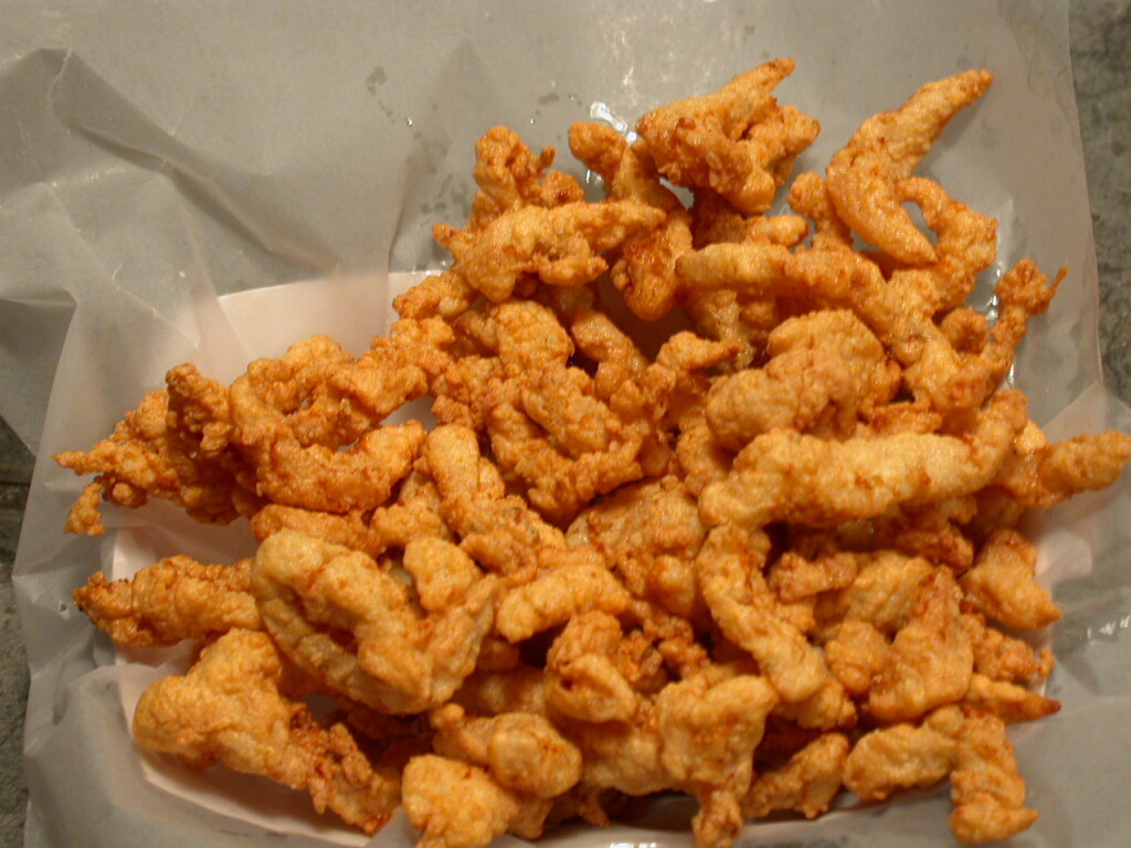 Order Clams Strips food online from Fishermans Market & Grill store, La Quinta on bringmethat.com