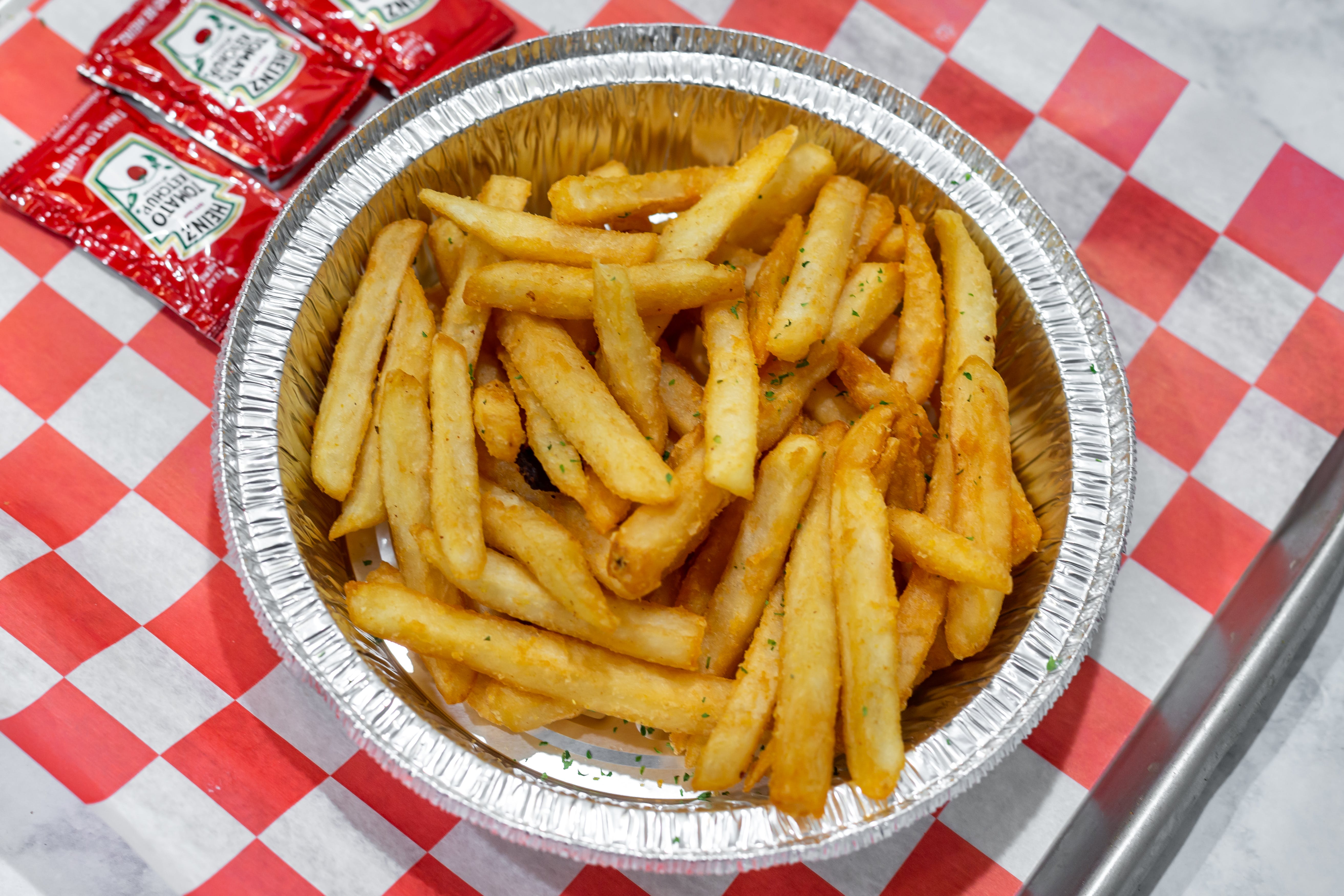Order French Fries - Appetizer food online from Port Jeff Pizza store, Port Jefferson on bringmethat.com