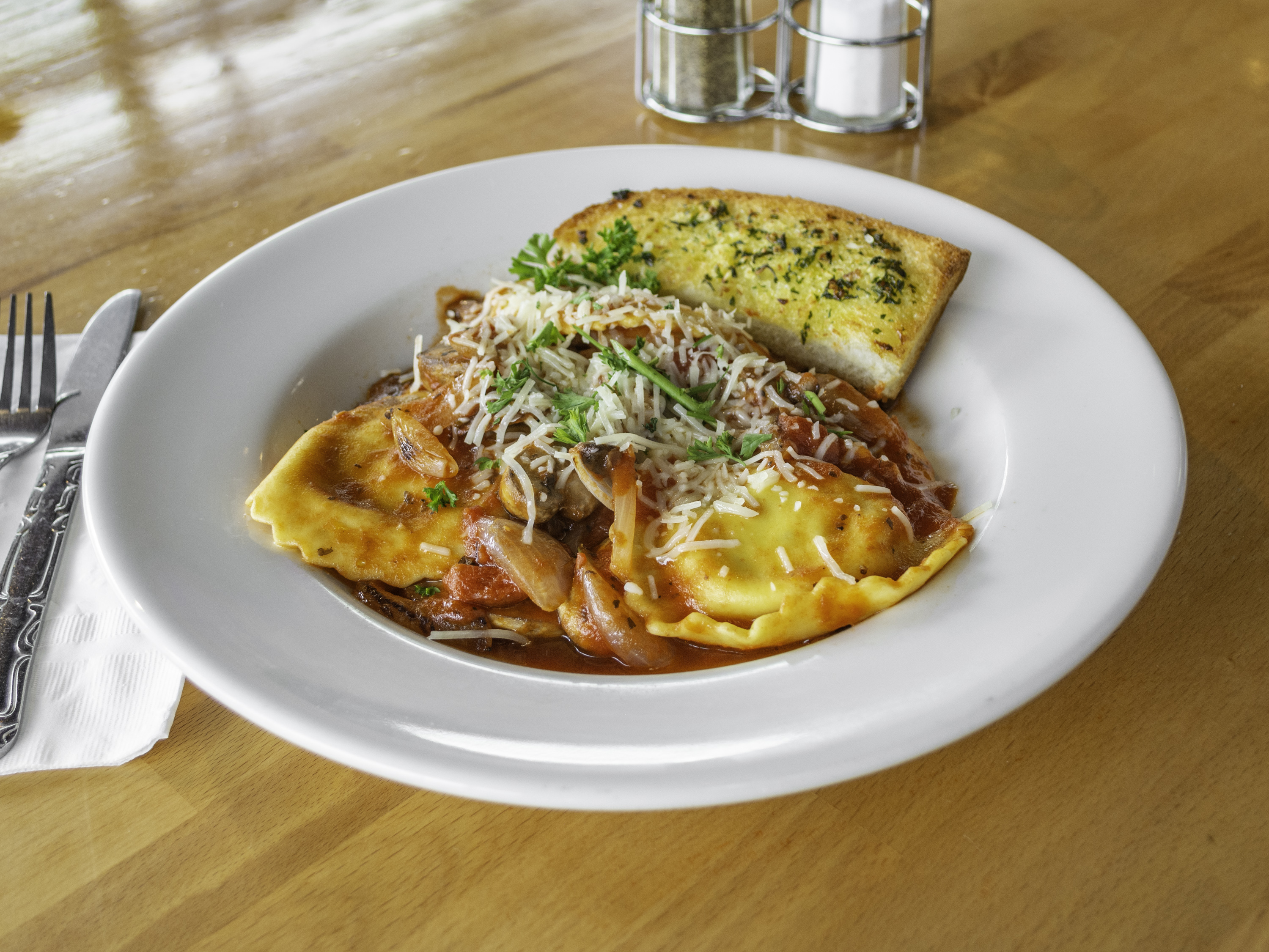Order Cheese Ravioli food online from Romio's Pizza store, King County on bringmethat.com