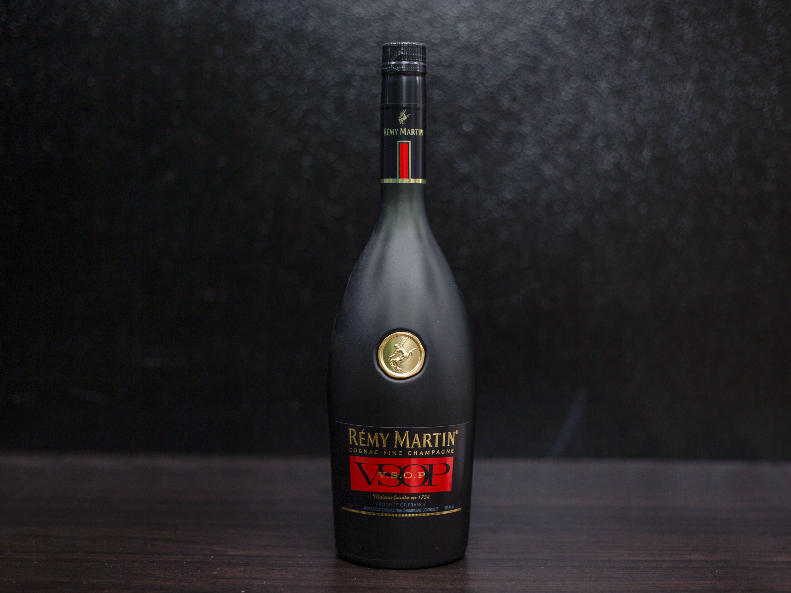 Order Remy Martin Vsop 750ml food online from Stop N Go Liquor store, Oak Forest on bringmethat.com