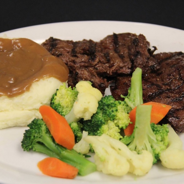 Order 12 oz Hanger Steak food online from Black Horse Tavern and Grill store, Norco on bringmethat.com