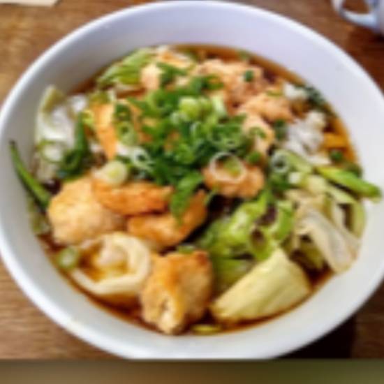 Order Chicken and Vegetable Hot Udon  food online from Yuko Kitchen Dtla store, Los Angeles on bringmethat.com