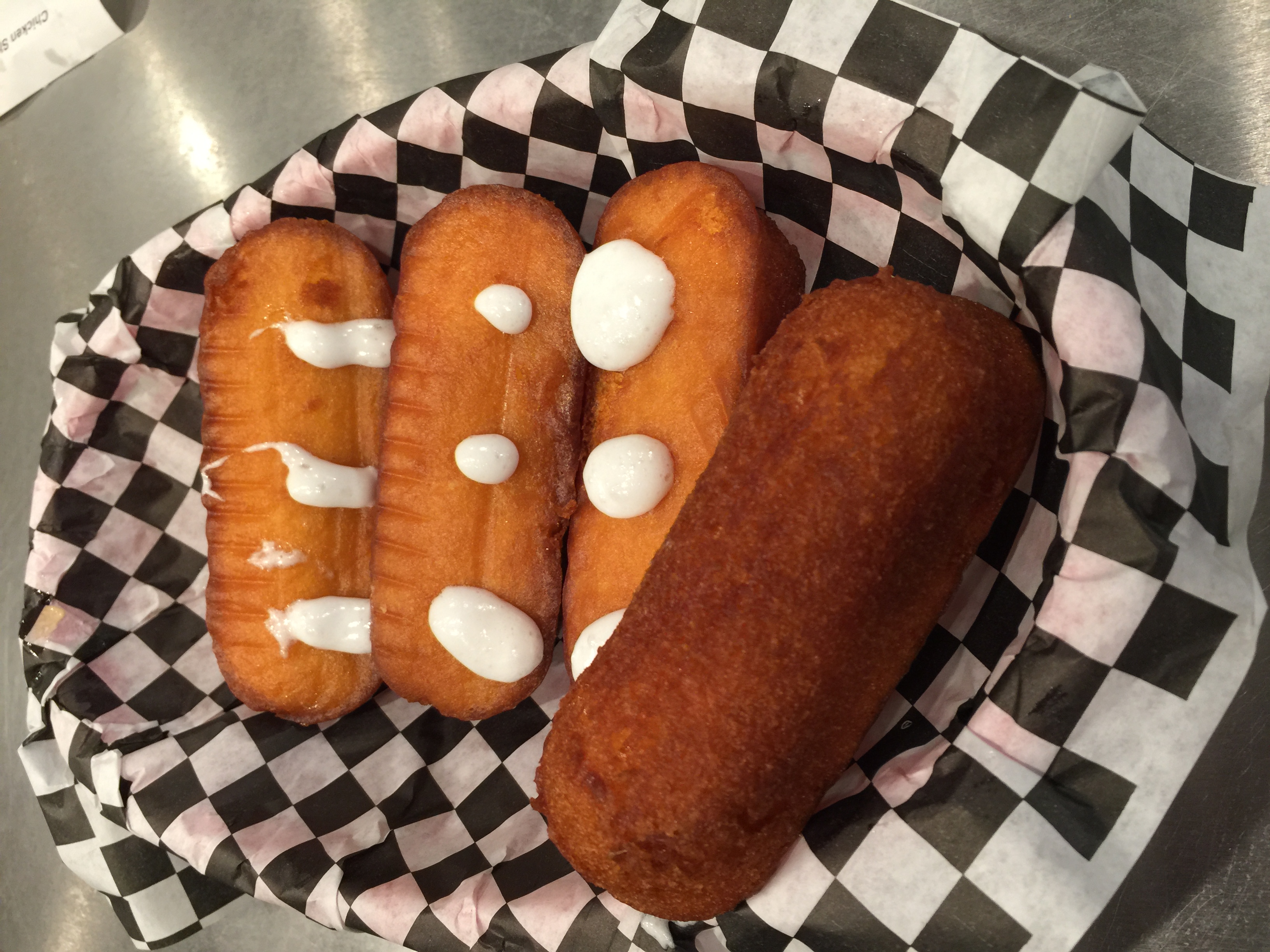 Order Deep Fried Twinkie food online from The Chicken Shack store, Aurora on bringmethat.com