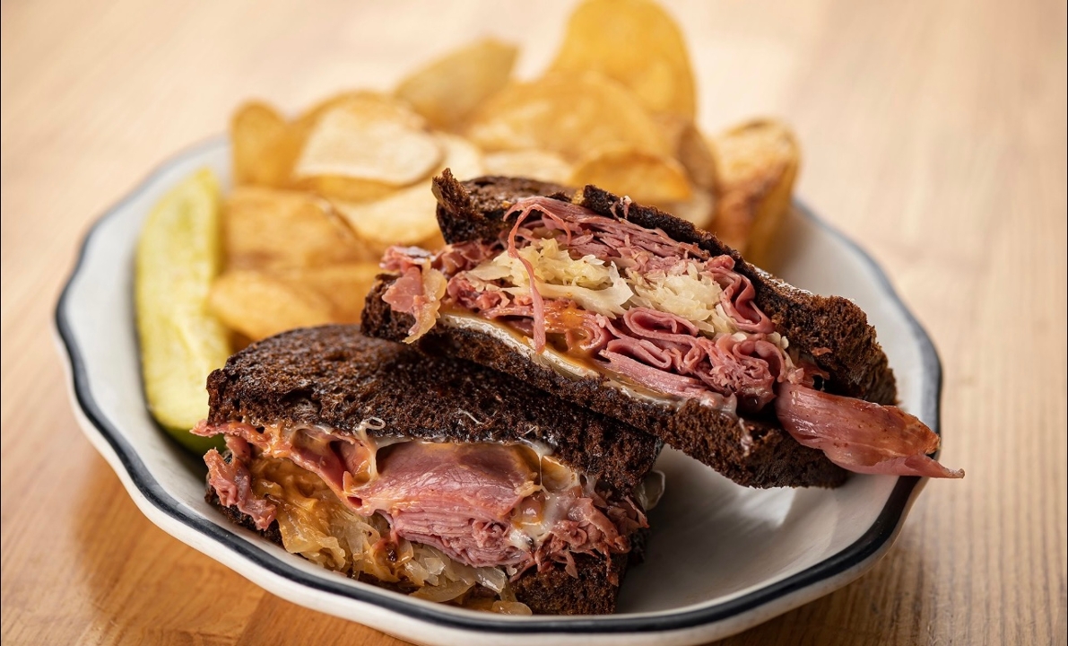 Order Pastrami Reuben food online from Eggy's store, Chicago on bringmethat.com