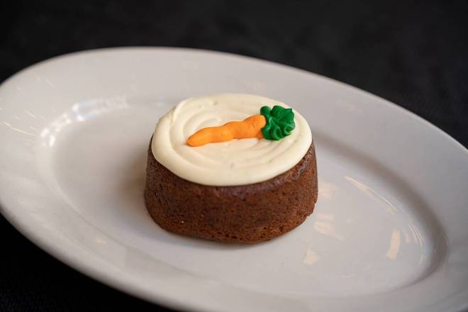 Order Individual Carrot Cake food online from Las Amigas Cafe store, Los Angeles on bringmethat.com