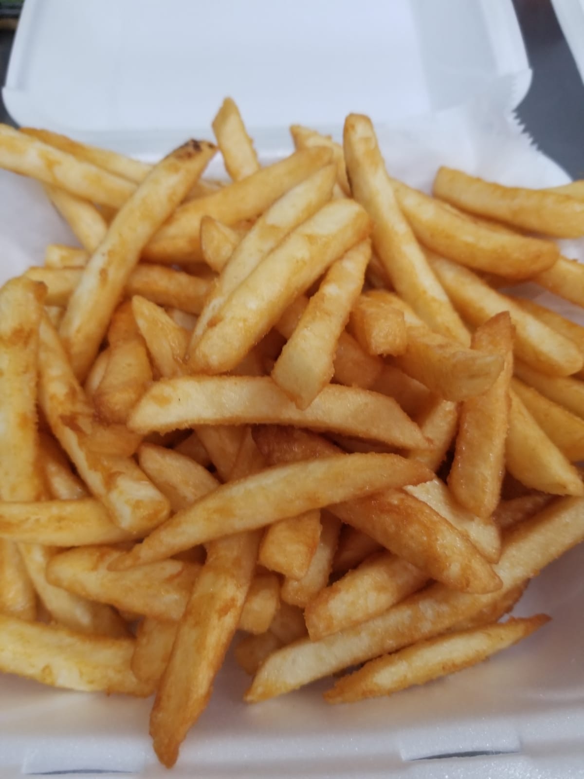 Order French Fries food online from Golden Halal Pizza store, Dearborn Heights on bringmethat.com