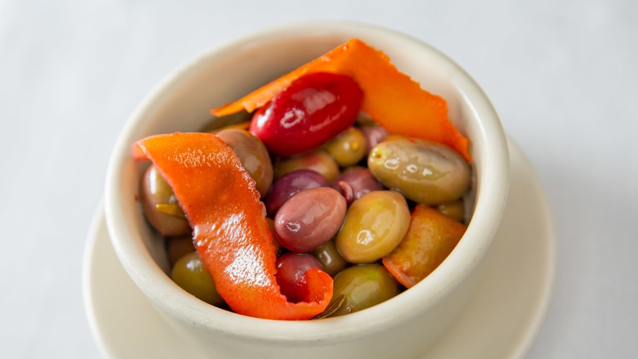 Order Citrus Olives food online from Lupa Osteria Romana store, New York on bringmethat.com