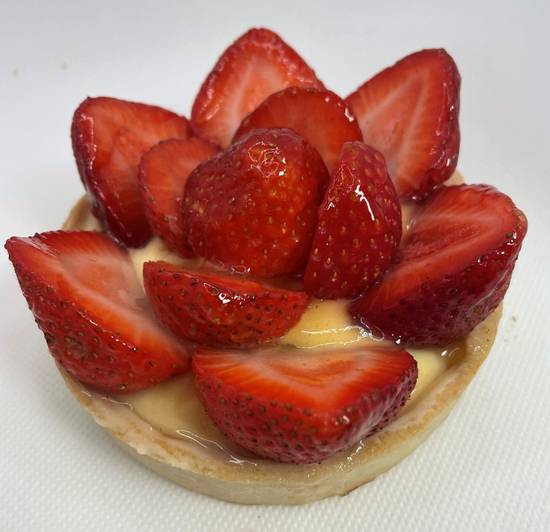 Order Strawberry Fruit Tart food online from Main Street Bistro & Bakery store, Grapevine on bringmethat.com