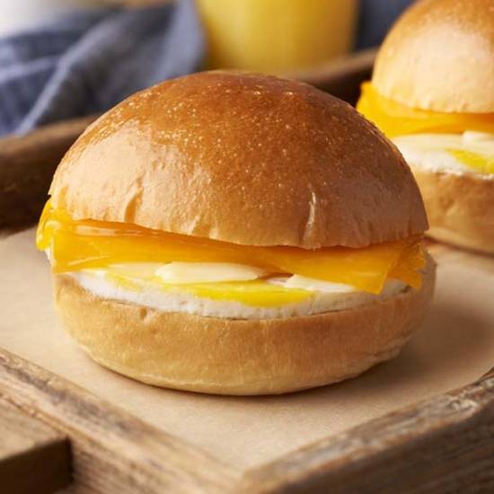 Order Egg & Cheese Brioche food online from Paris Baguette store, South San Francisco on bringmethat.com