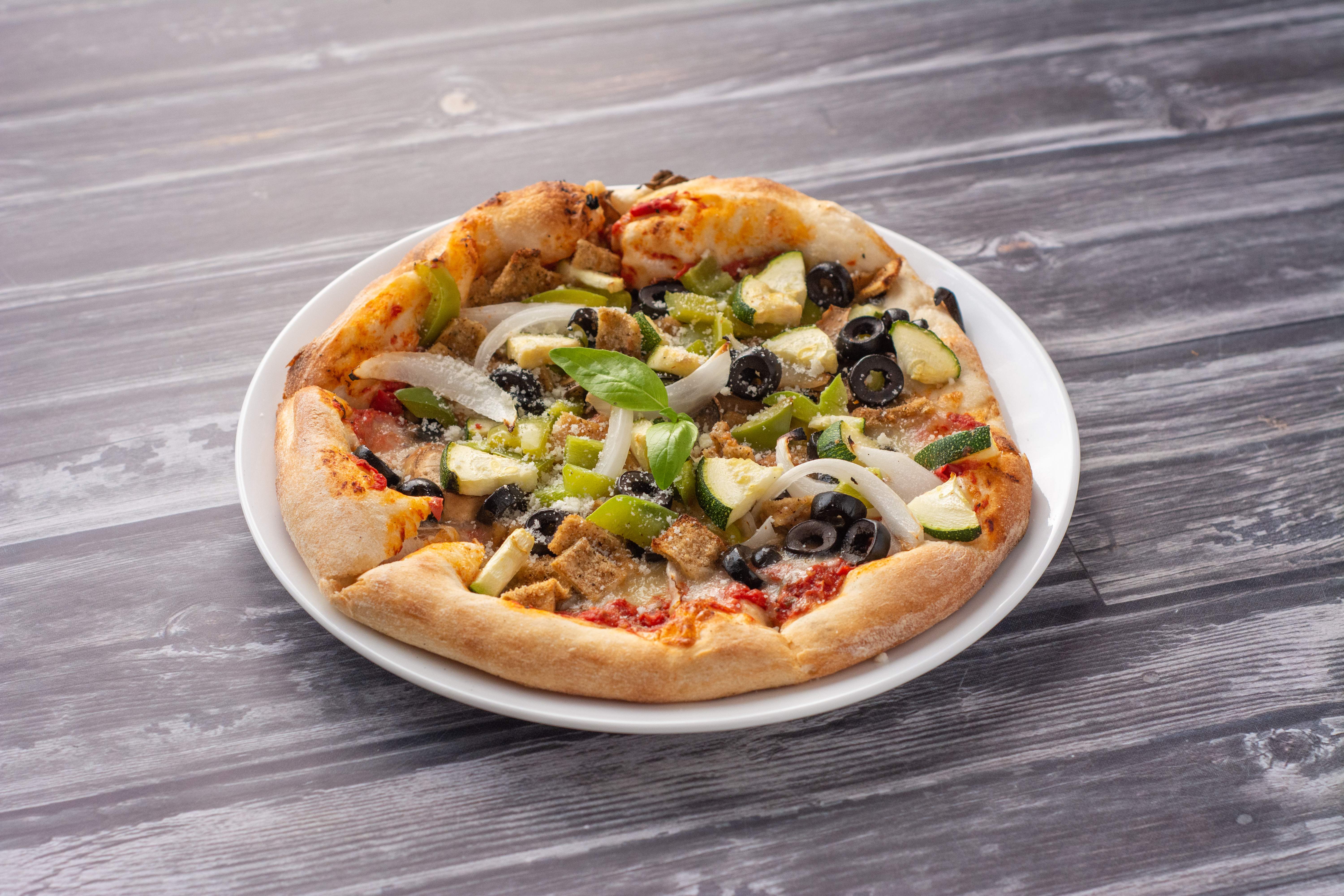 Order Vegetarian Pizza food online from Mama D Italian store, Hermosa Beach on bringmethat.com