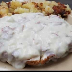 Order CHIPPED BEEF ON TOAST with Home Fries food online from Steak In A Sack store, Fort Washington on bringmethat.com
